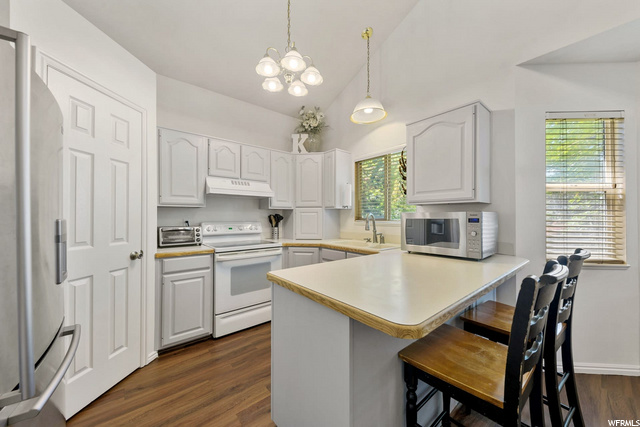 5423 S 3375 W, Roy, UT 84067 — photo 11