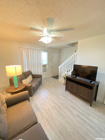 328 E 100 N, Hyrum, UT 84319 — photo 2