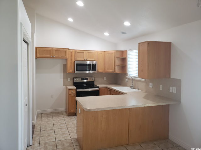 4626 S 4000 W, Roy, UT 84067 — photo 10