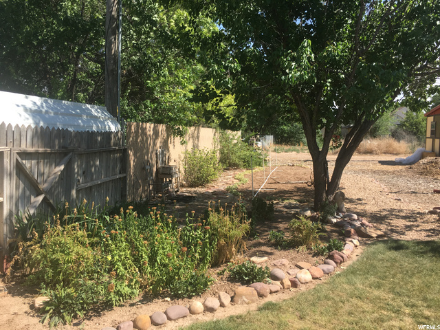 374 E 500 N, Roosevelt, UT 84066 — photo 3