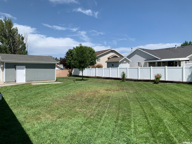 5128 S 2875 W, Roy, UT 84067 — photo 7