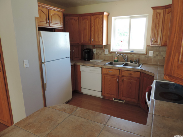 235 Willow, Garland, UT 84312 — photo 3