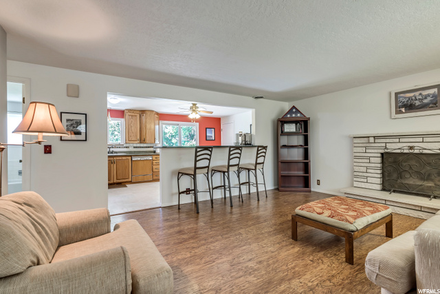 1727 E Tramway Dr, Sandy, UT 84092 — photo 2
