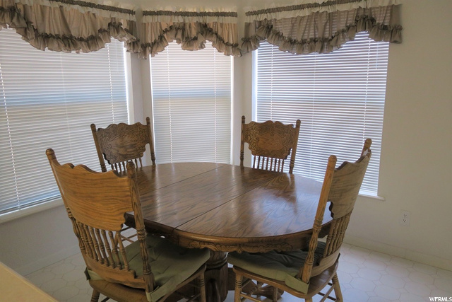 357 W Sleeping Rainbow Dr, Torrey, UT 84775 — photo 6