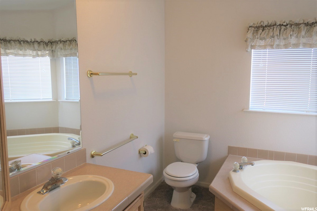 357 W Sleeping Rainbow Dr, Torrey, UT 84775 — photo 12
