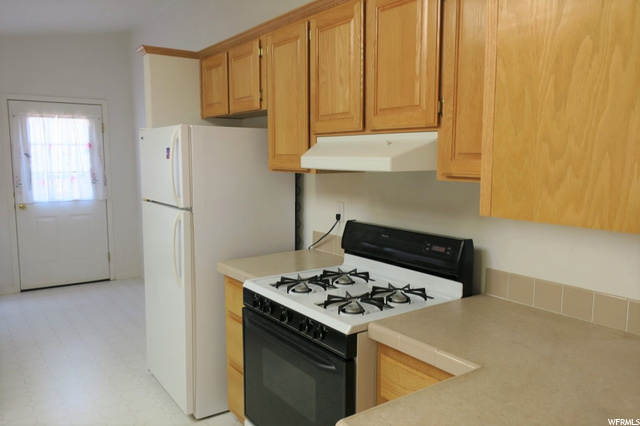 357 W Sleeping Rainbow Dr, Torrey, UT 84775 — photo 5