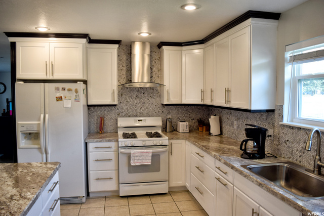 341 W 8700 S, Paradise, UT 84328 — photo 4