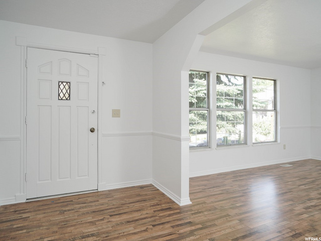 2098 N 1600 E, Layton, UT 84040 — photo 3