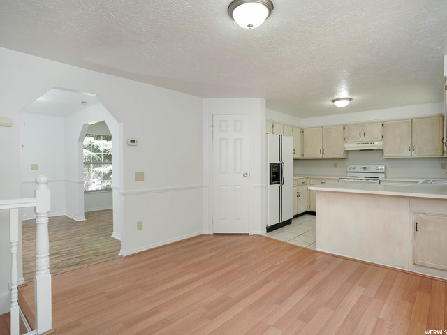 2098 N 1600 E, Layton, UT 84040 — photo 6