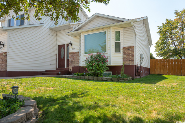 1221 W 1640 N, Clinton, UT 84015 — photo 2