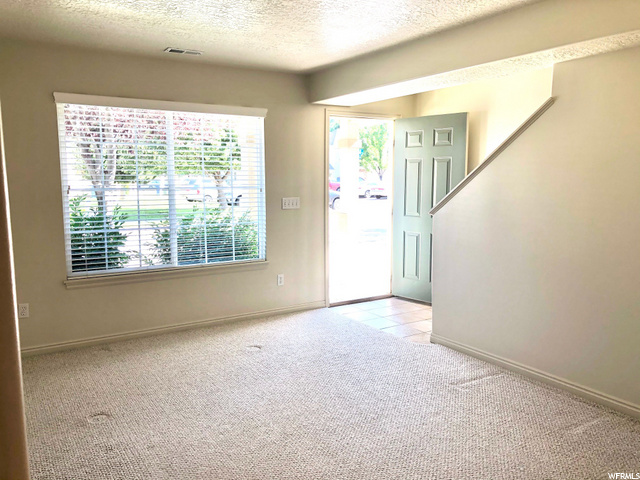 1043 E Fort Ln, Ogden, UT 84404 — photo 3