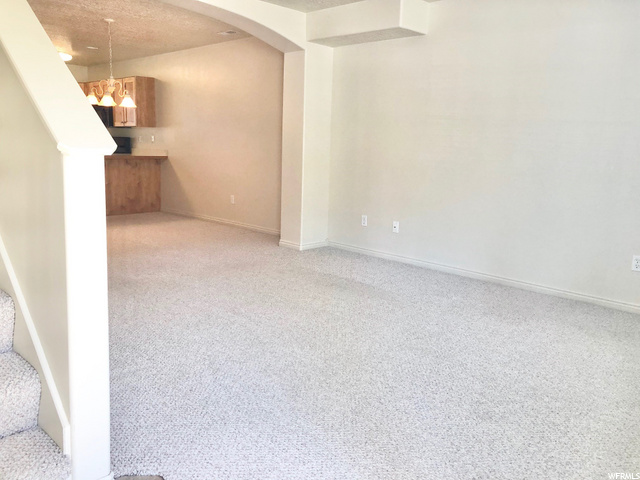 1043 E Fort Ln, Ogden, UT 84404 — photo 2