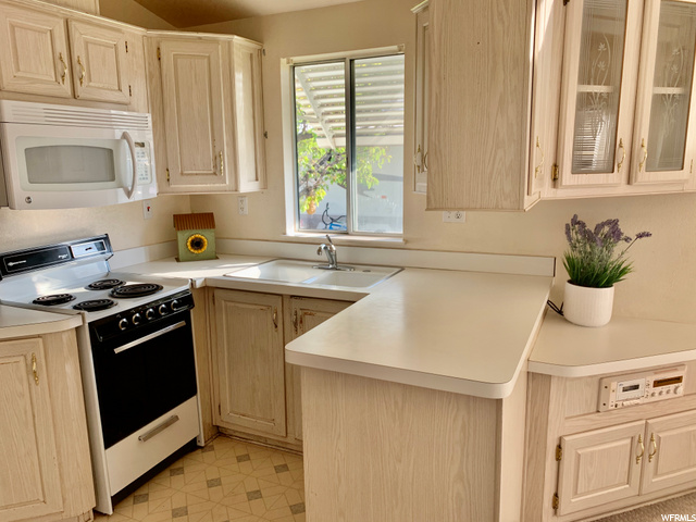 2990 E Riverside Dr, St. George, UT 84770 — photo 4