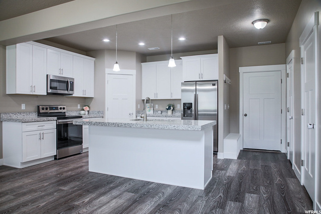 2029 Abbey Way E, Eagle Mountain, UT 84005 — photo 6
