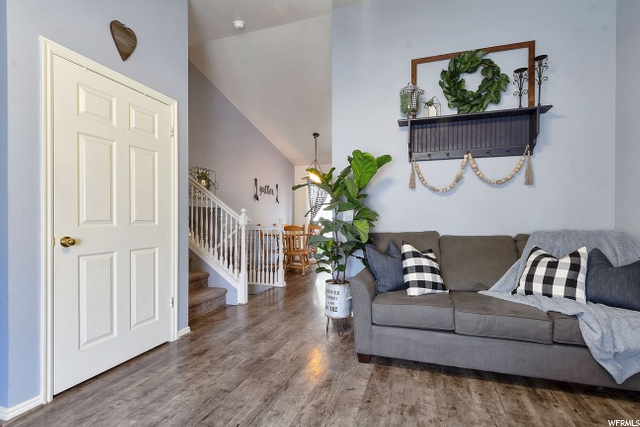 593 W 950 N, Clinton, UT 84015 — photo 7