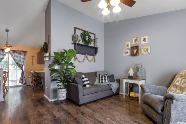593 W 950 N, Clinton, UT 84015 — photo 4