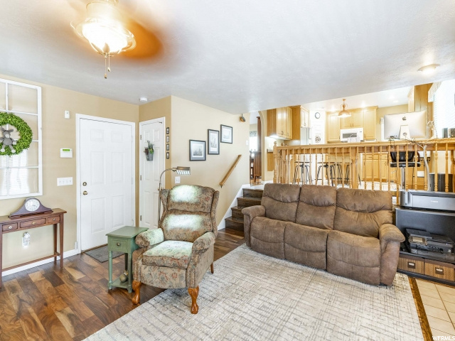 1024 E Alexander Ct, Sandy, UT 84094 — photo 3