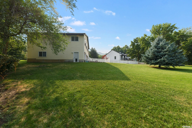 2490 Valley View Dr, Layton, UT 84040 — photo 10