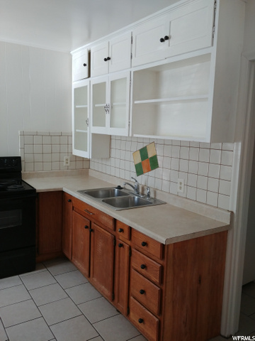 1057 S State St, Clearfield, UT 84015 — photo 3