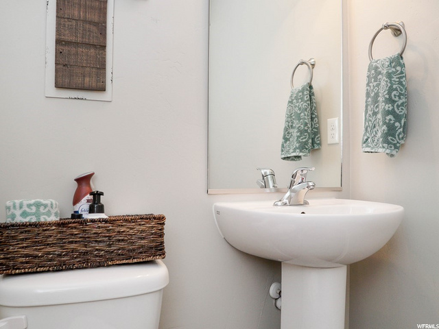 1454 E Primrose Ln, Layton, UT 84040 — photo 12