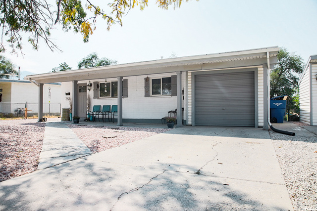 756 E Carnation Dr, Sandy, UT 84094 — photo 5