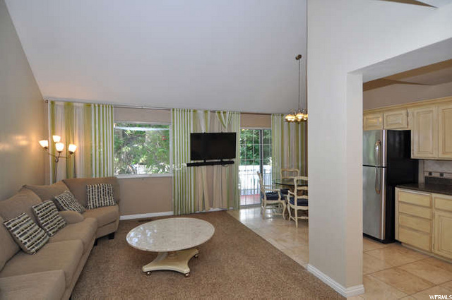 552 E Applewood Dr E, Bountiful, UT 84010 — photo 10