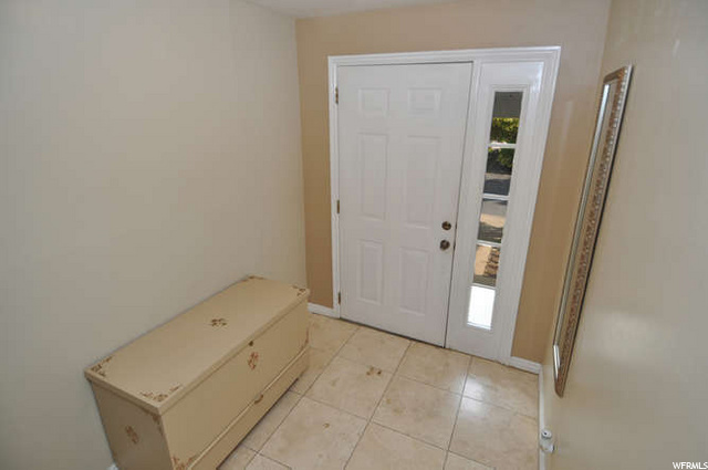 552 E Applewood Dr E, Bountiful, UT 84010 — photo 4