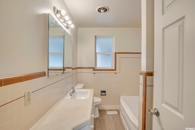 392 E Hillside Dr, Murray, UT 84107 — photo 11