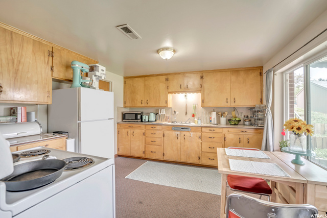 392 E Hillside Dr, Murray, UT 84107 — photo 12