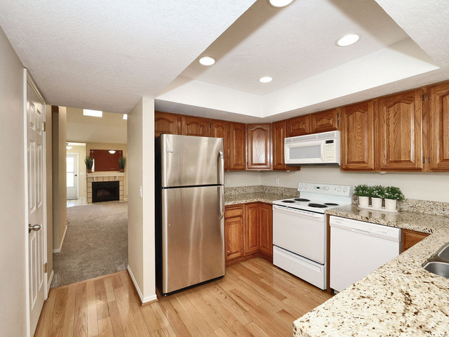 6954 S 880 E, Midvale, UT 84047 — photo 12