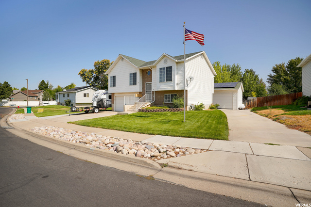 729 S 825 E, Layton, UT 84041 — photo 2