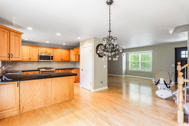 2304 E 10140 S, Sandy, UT 84092 — photo 9