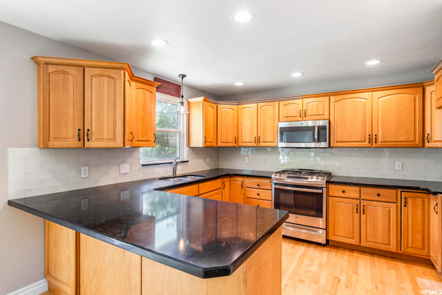 2304 E 10140 S, Sandy, UT 84092 — photo 7