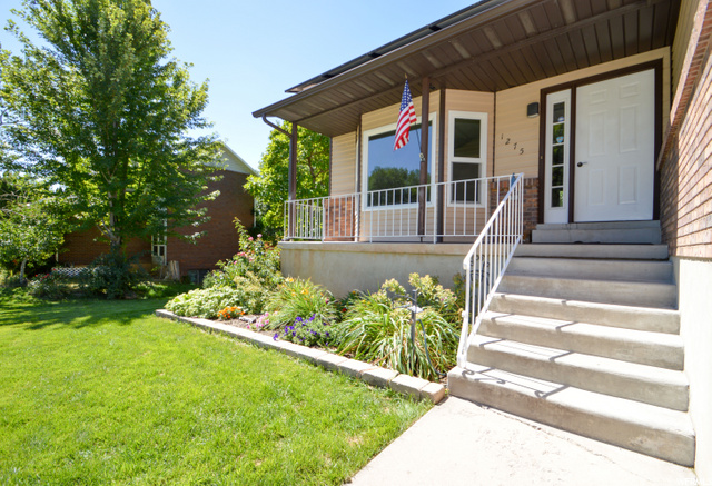 1275 N Ash Dr E, Layton, UT 84040 — photo 2