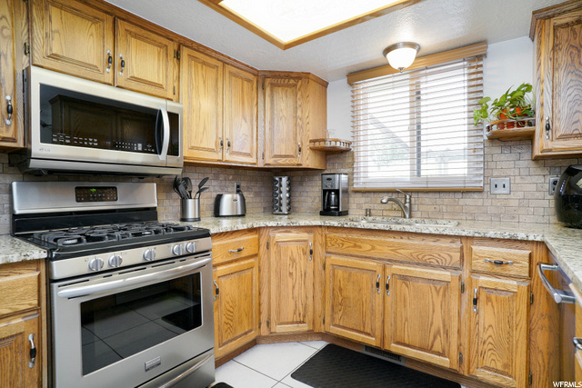 3685 N 2900 E, Layton, UT 84040 — photo 10
