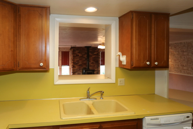 745 E 600 S, Centerville, UT 84014 — photo 5