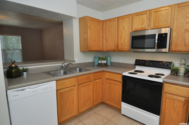 371 E 500 S, Clearfield, UT 84015 — photo 10