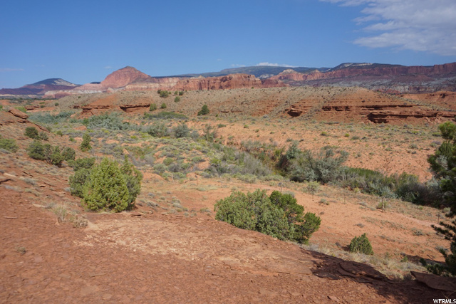 2023 E Highway 24 St, Torrey, UT 84775 — photo 10