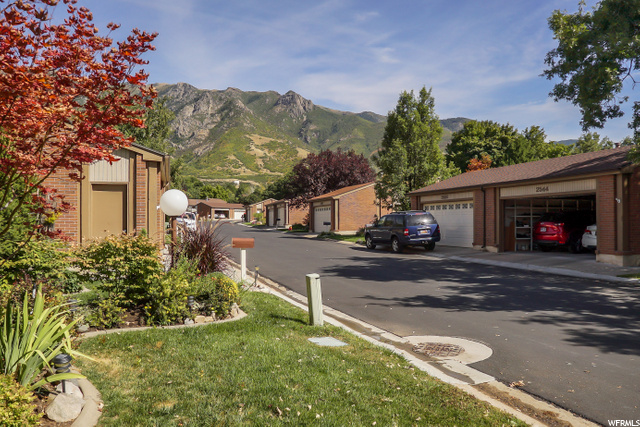 2533 E 1980 N, Layton, UT 84040 — photo 2
