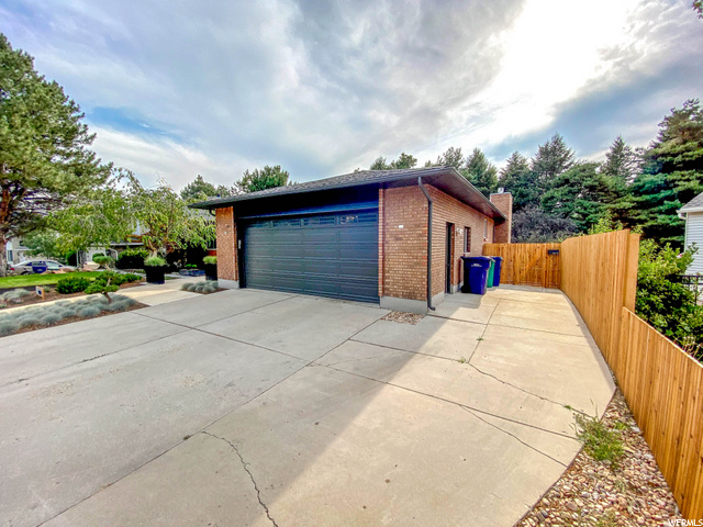 9814 S Chylene Dr E, Sandy, UT 84092 — photo 7