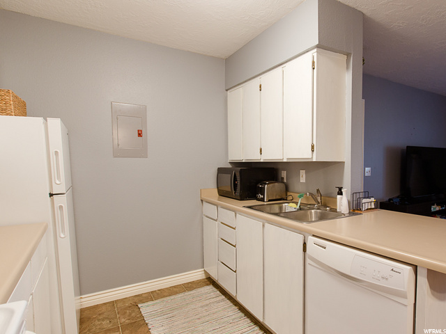 2095 S Main St #16, Bountiful, UT 84010 — photo 8