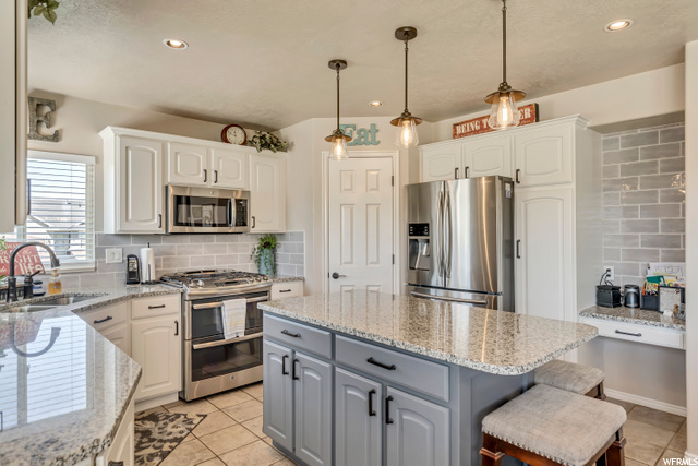 32 E 1525 N, Layton, UT 84041 — photo 9