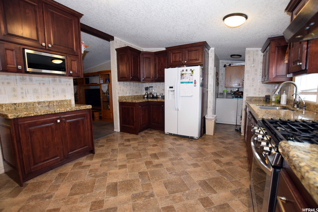 984 E 1230 S, Provo, UT 84606 — photo 11