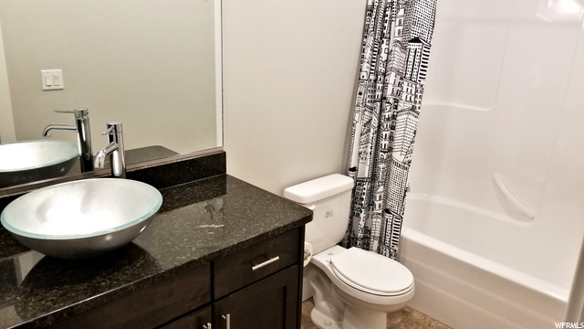 264 W 20 N, Hyrum, UT 84319 — photo 10