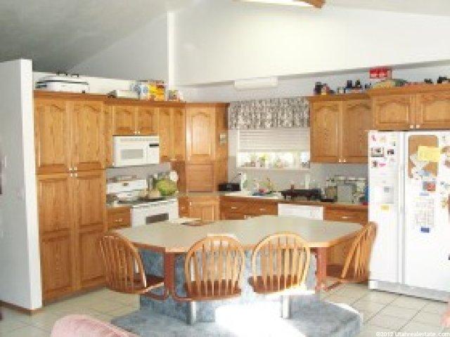 215 S 100 W, Richmond, UT 84333 — photo 3