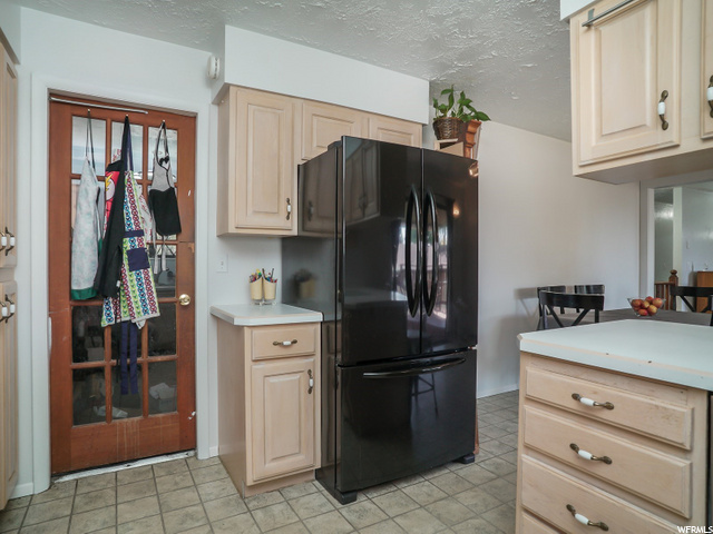 663 N 300 E, Kaysville, UT 84037 — photo 10