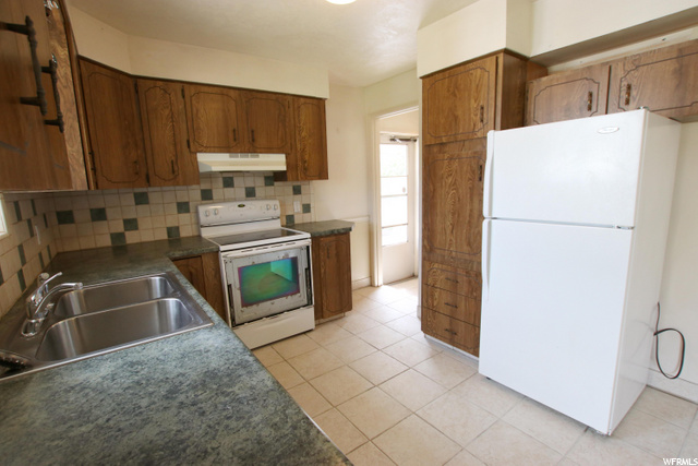 986 N 300 W, Sunset, UT 84015 — photo 6