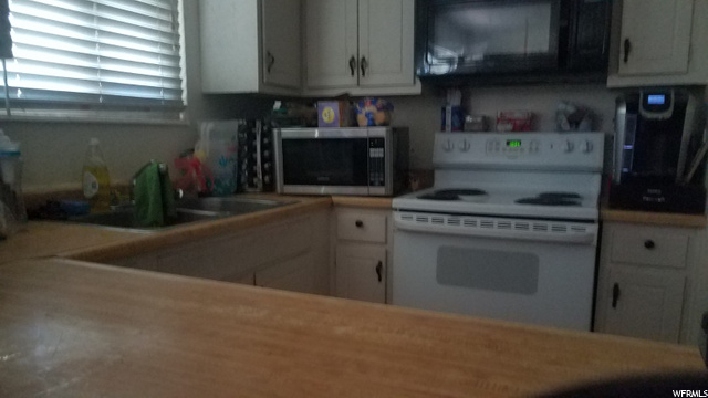 5875 S 2550 W, Roy, UT 84067 — photo 2