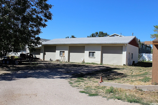 1598 S 1000 E, Clearfield, UT 84015 — photo 4