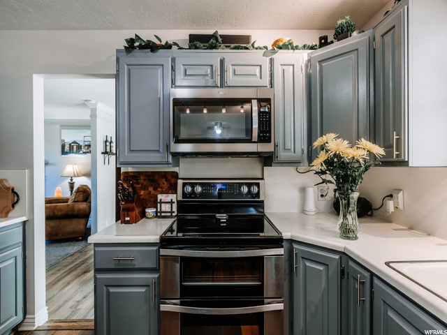 2460 E Dimple Dell Rd, Sandy, UT 84092 — photo 9